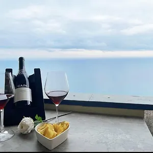 Camy's Sunset Bay-attico Vista Mare Bergeggi